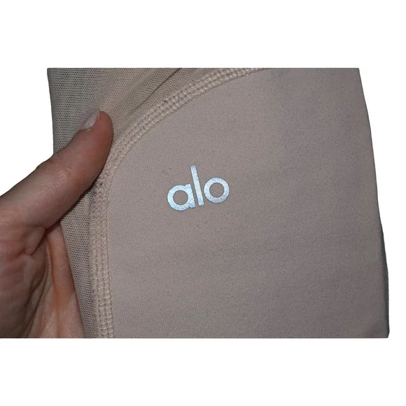 Alo Yoga Coast Crop Pink Legging Size S - Picture 5 of 6